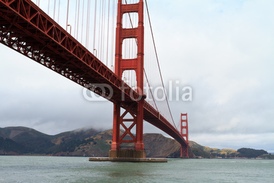 Golden Gate, claudy day