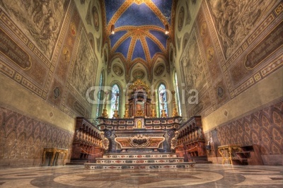 San Lorenzo cathedral interior.