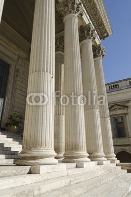 colonnes de tribunal