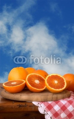 arance sul tavolo