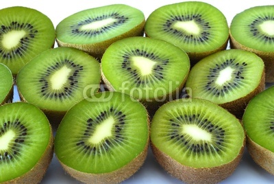 halves kiwi fruit